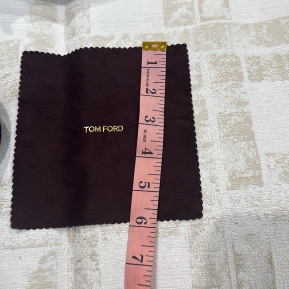 Tom Ford case velvet with Case only with microfiber glasses cleaner - Picture 7 of 10